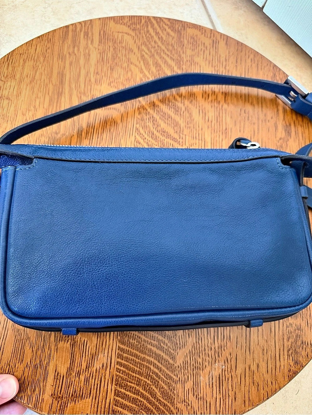 Fendi Simply Leather Shoulder Bag in Blue - Picture 4 of 16